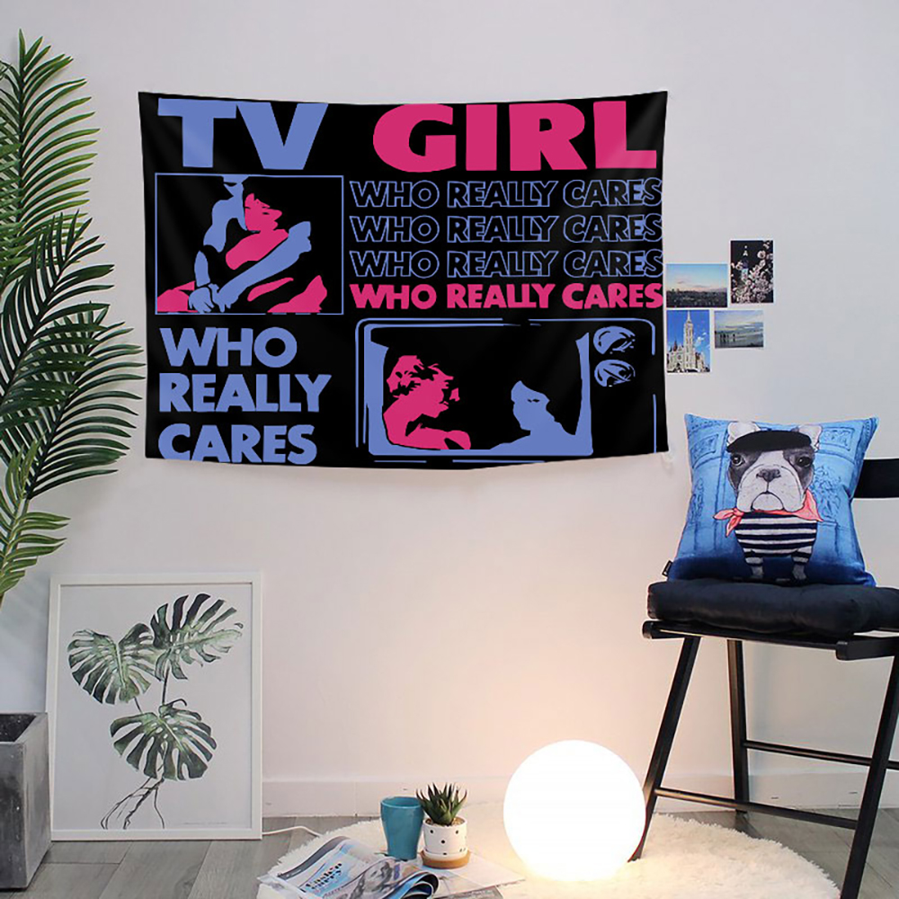 1pc Retro TV Girl 